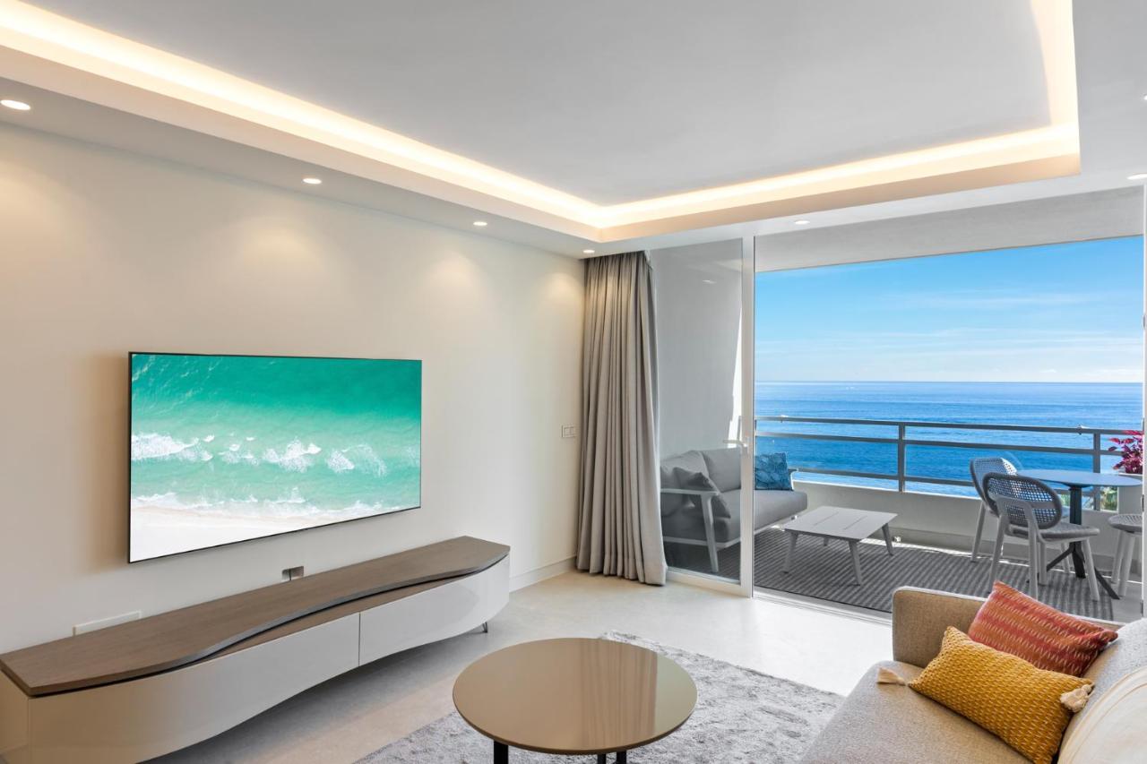 마르베야 Fully Renovated Frontline Flat 아파트 외부 사진
